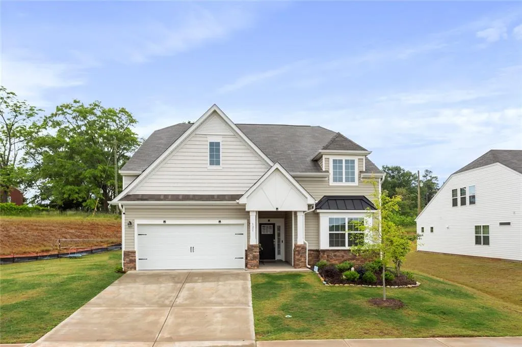121 Somerset Lane