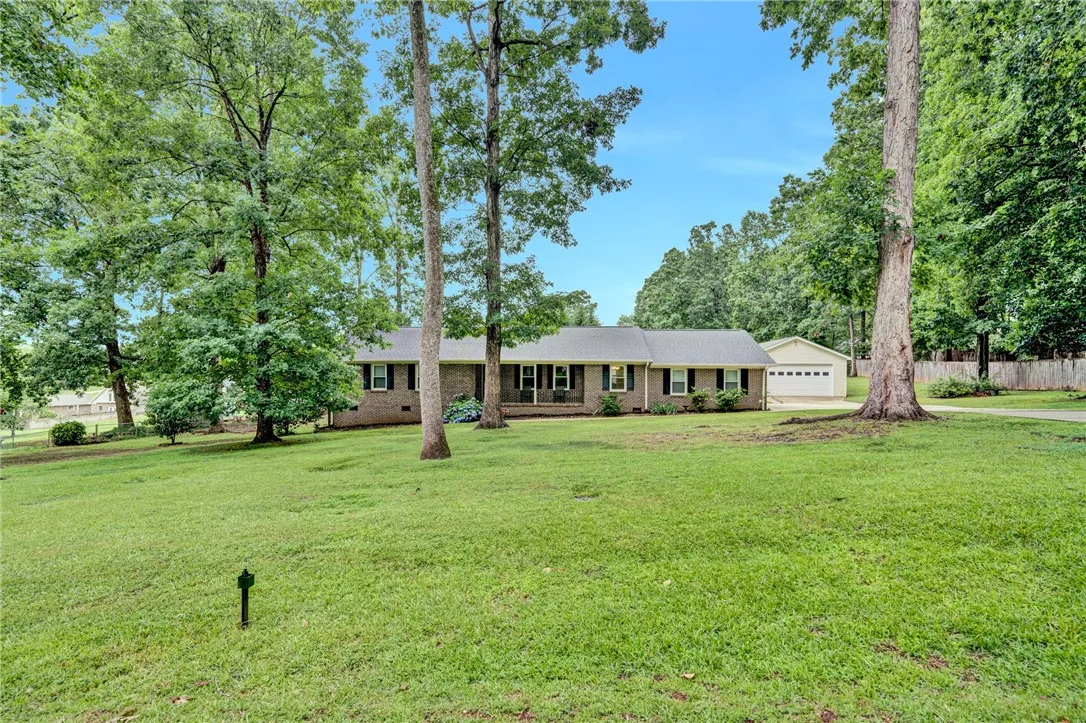 Property image 2 at 125 White Oak Drive, Easley, SC 29642