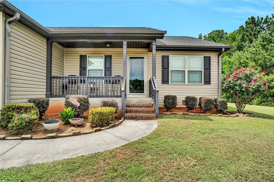 Property image 4 at 102 Tea Leaf Court, Anderson, SC 29626