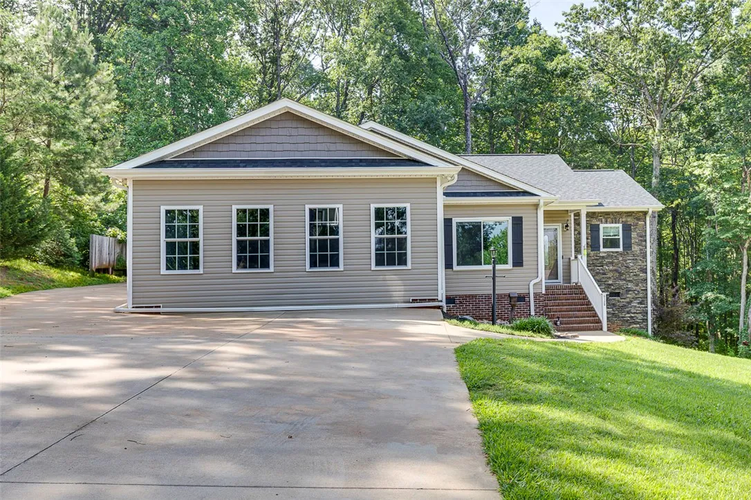 Sunset Ridge, Easley Community