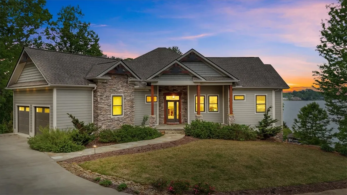 305 Wynswept Point