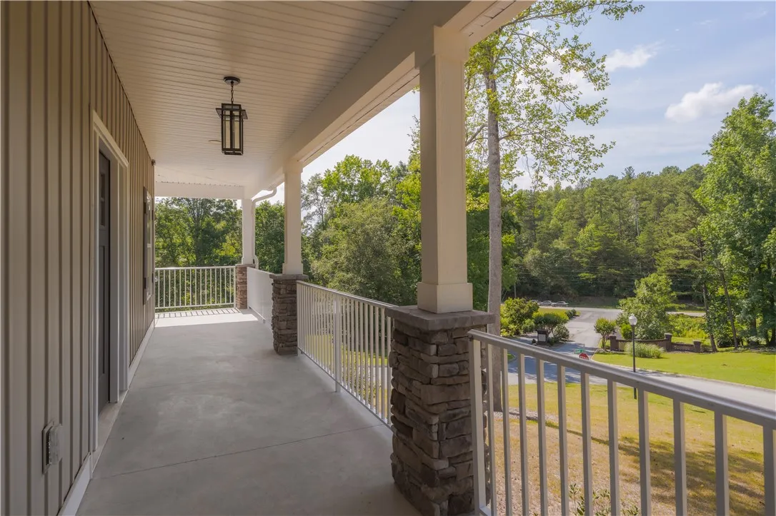 Property image 3 at 18003 Clermont Circle, Seneca, SC 29678
