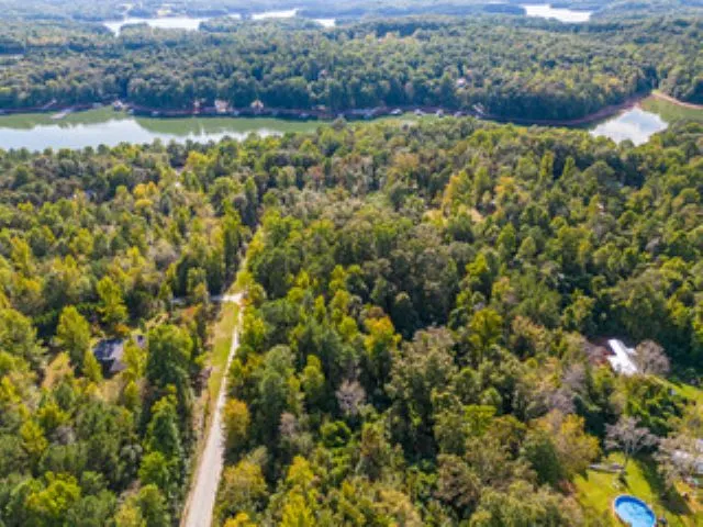 Property image 3 at 209 N Lakeside Drive, Fair Play, SC 29643
