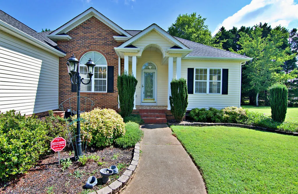 Property image 3 at 200 Smithfield Drive, Anderson, SC 29621