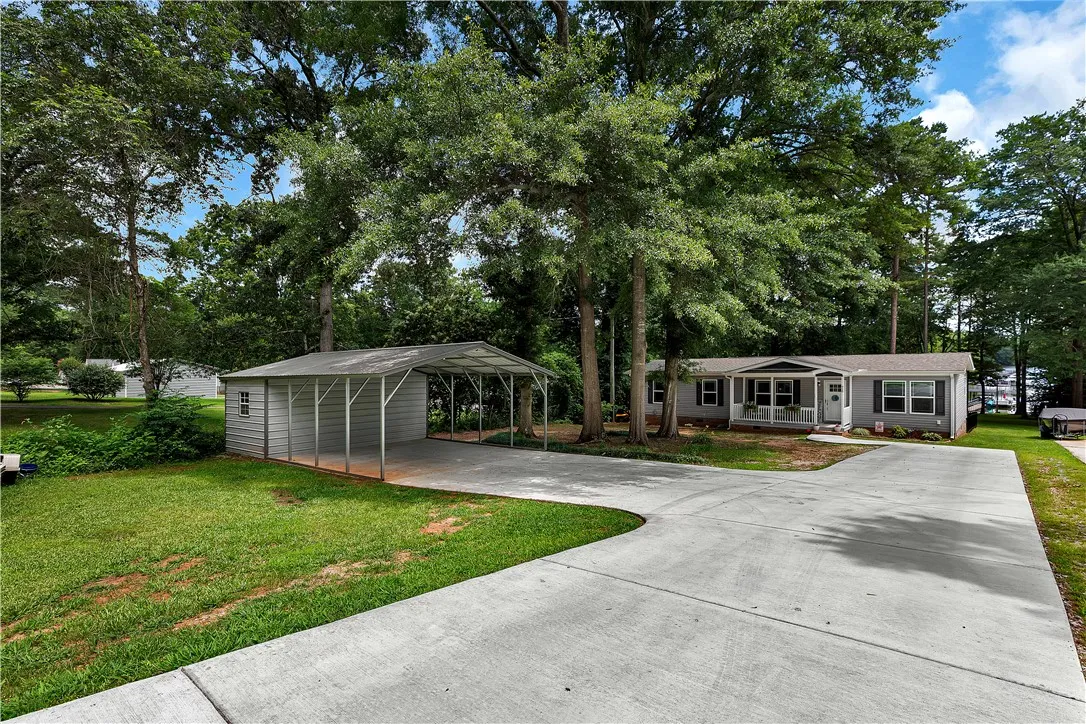 928 Dogwood Lane