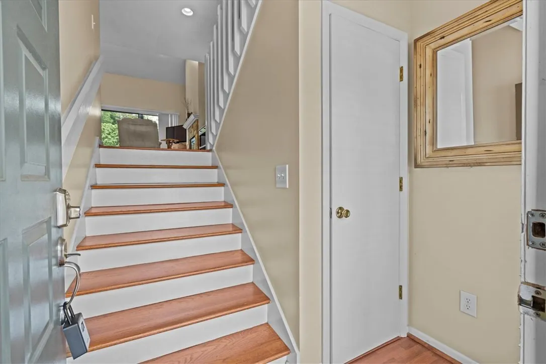 Property image 4 at 701 Loran Pointe, Seneca, SC 29672