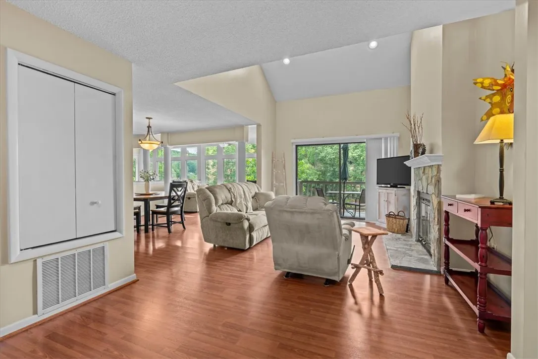 Property image 5 at 701 Loran Pointe, Seneca, SC 29672