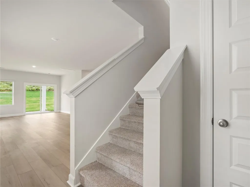 Property image 3 at 104 Gardner Avenue, Gray Court, SC 29645