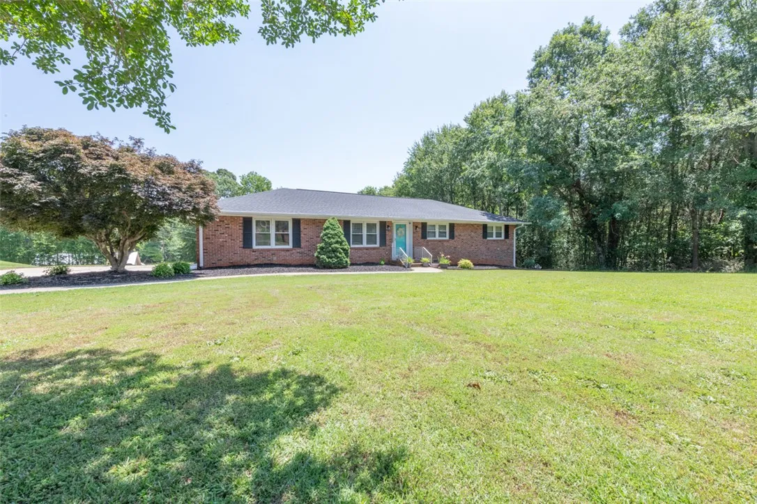 Property image 3 at 208 Springview Drive, Anderson, SC 29625