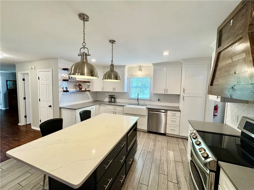 Property image 3 at 203 Catawbah Road, Clemson, SC 29631