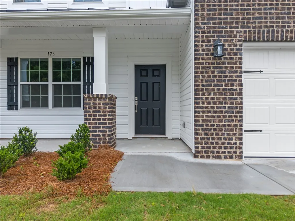 Property image 2 at 176 Somerset Lane, Central, SC 29630