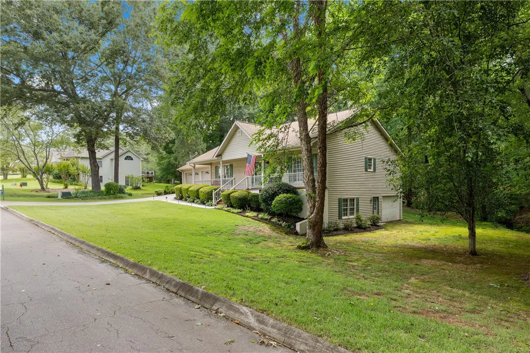 Property image 4 at 15067 Beacon Ridge Drive, Seneca, SC 29678
