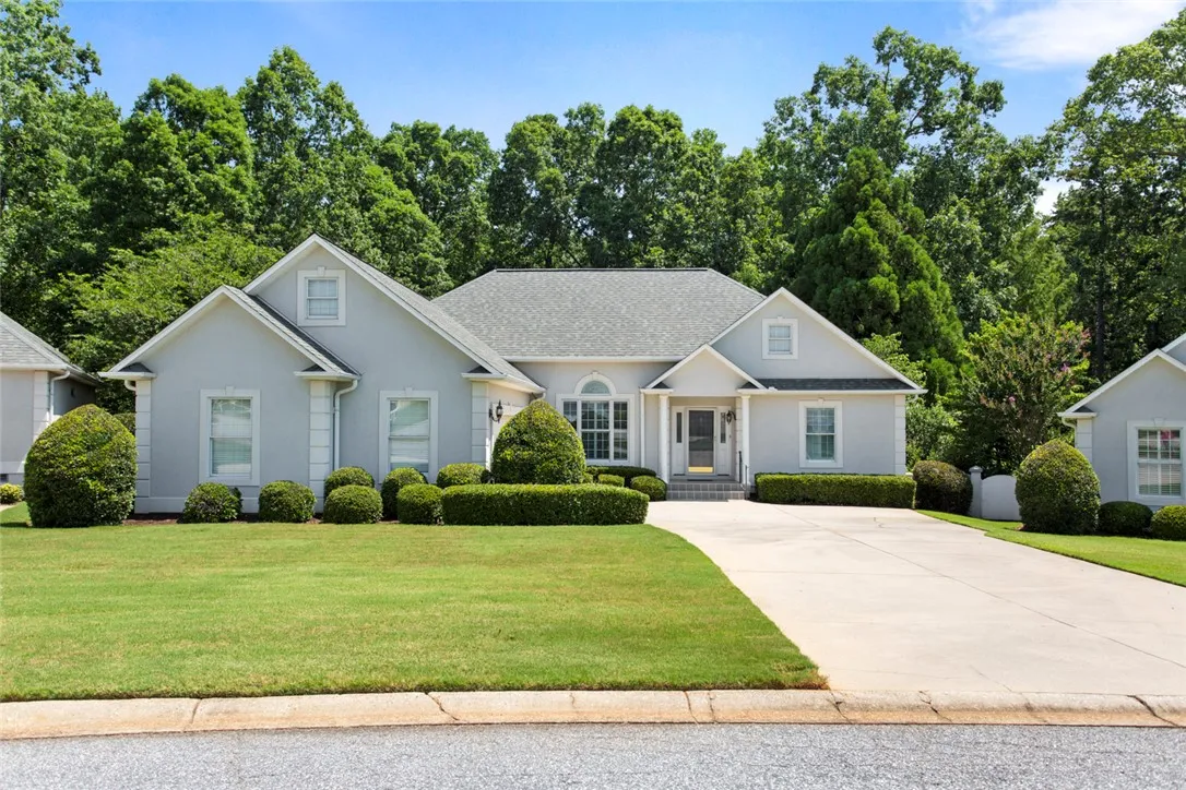 124 Bradley Park