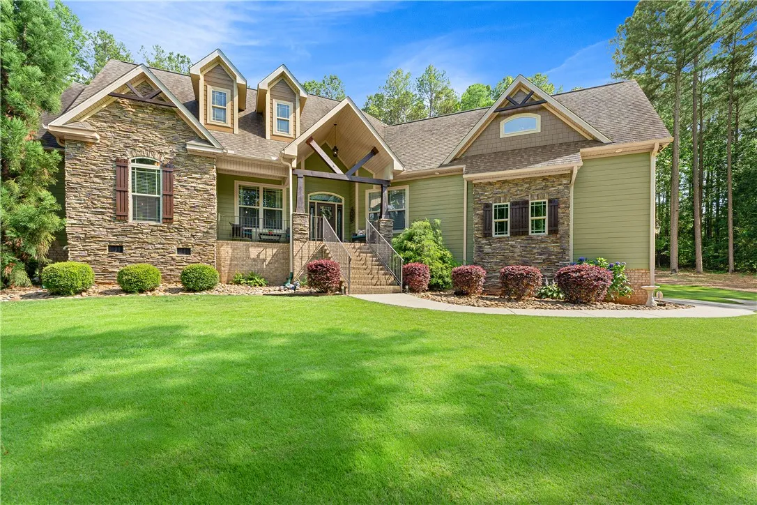 Property image 2 at 806 Gate View Court, Seneca, SC 29672