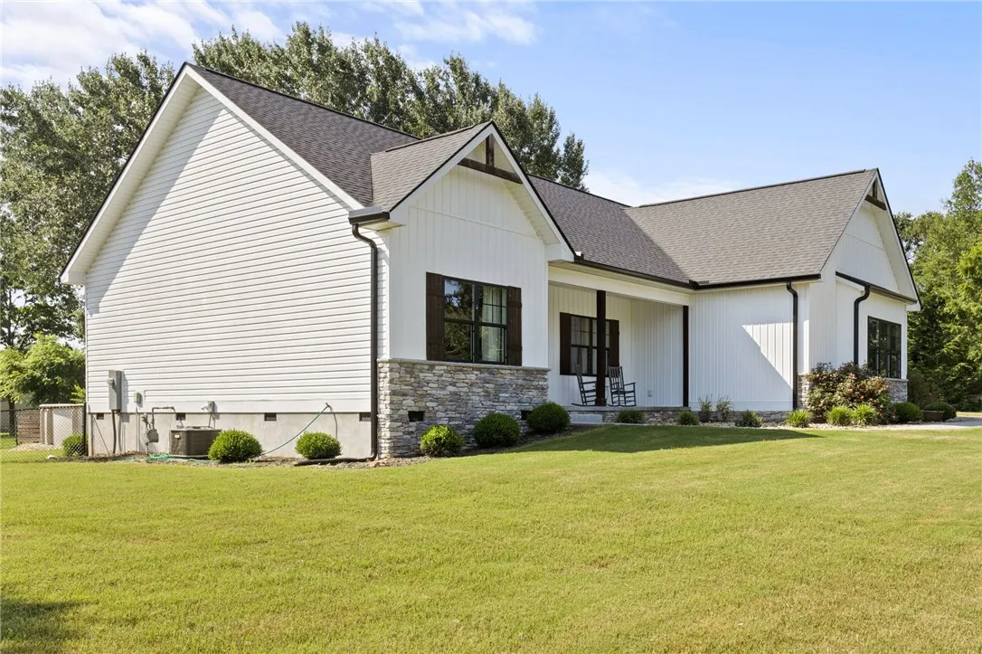Property image 3 at 500 Serria Way, Seneca, SC 29678