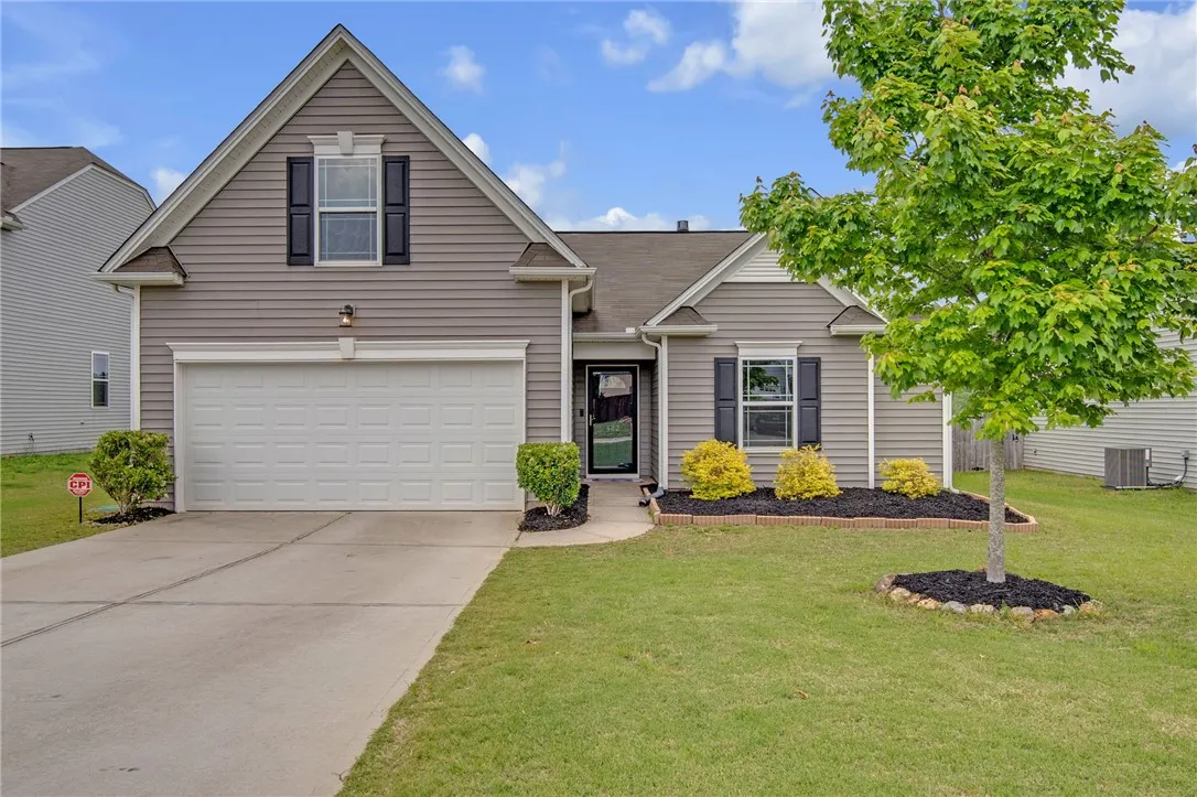 Property image 2 at 422 Basalt Court, Easley, SC 29642
