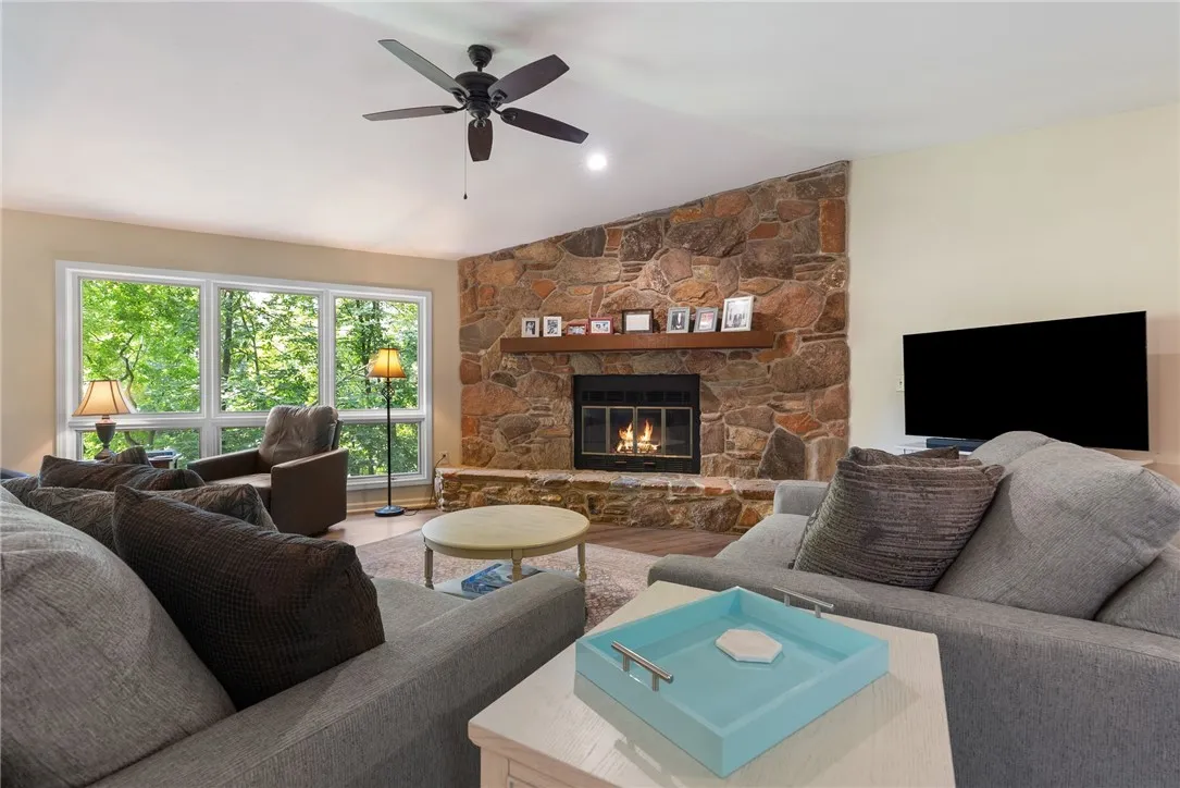 Property image 5 at 210 Long Reach Drive, Salem, SC 29676