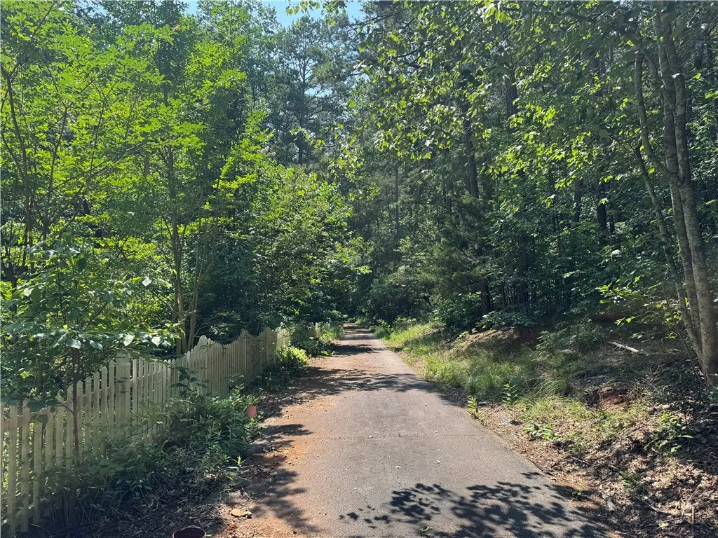 Property image 4 at 198 Cape Hatteras Drive, Seneca, SC 29672