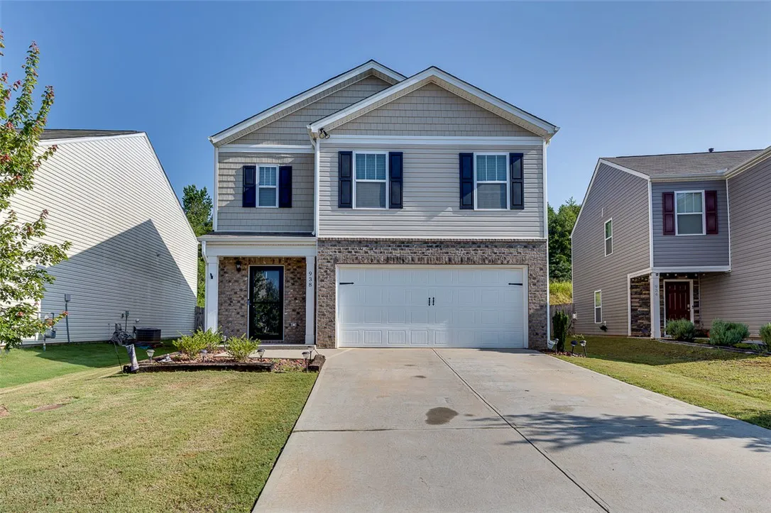 938 Ashwood Way