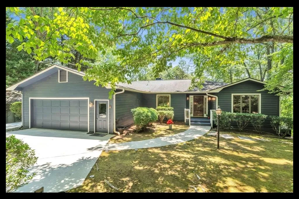 4 Slack Tide Court