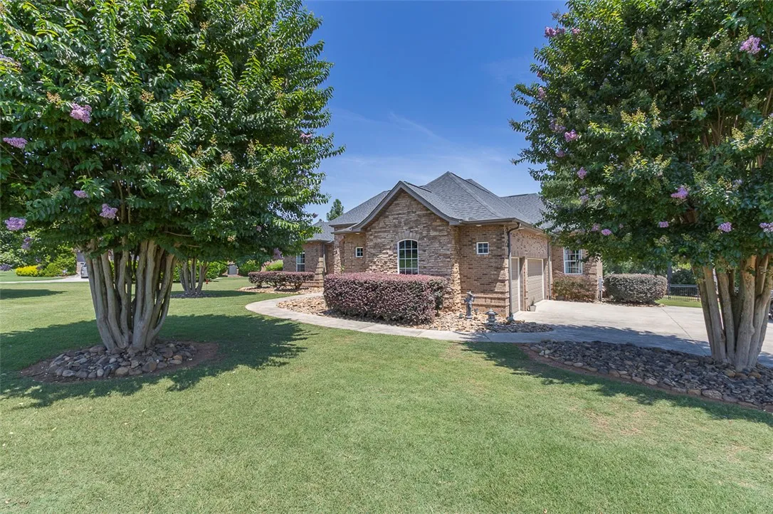 Property image 2 at 107 Chetwood Drive, Anderson, SC 29621