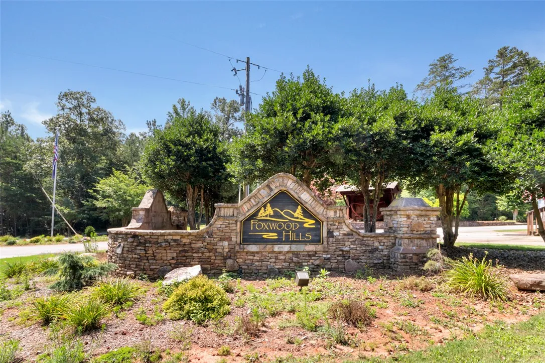 Property image 3 at 829 Hunters Run Trail, Westminster, SC 29693