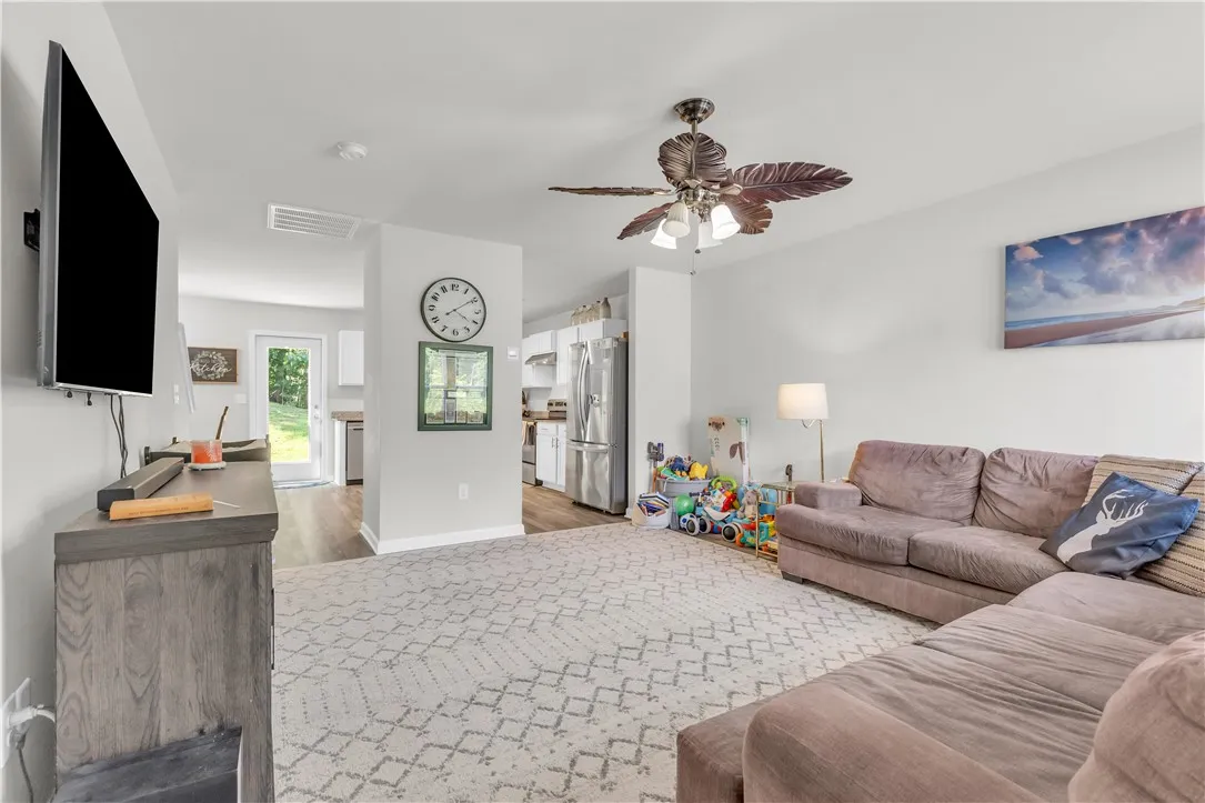 Property image 3 at 117 Enchanted Walk, Pickens, SC 29671