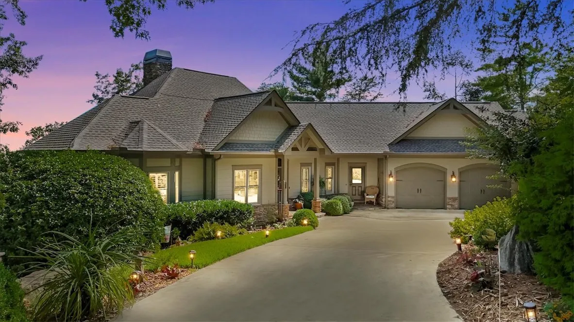 208 Buttercup Way