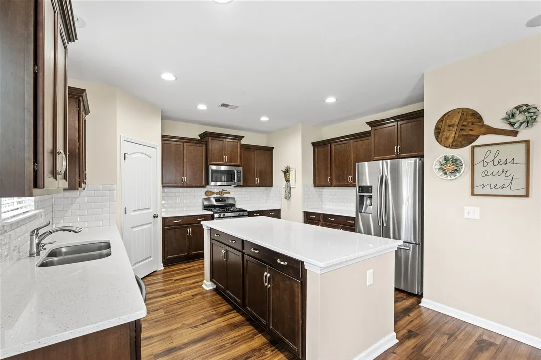 Property image 4 at 308 S Harvest Moon Way, Easley, SC 29642