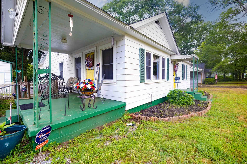 Property image 3 at 210 E Roosevelt Drive, Anderson, SC 29624