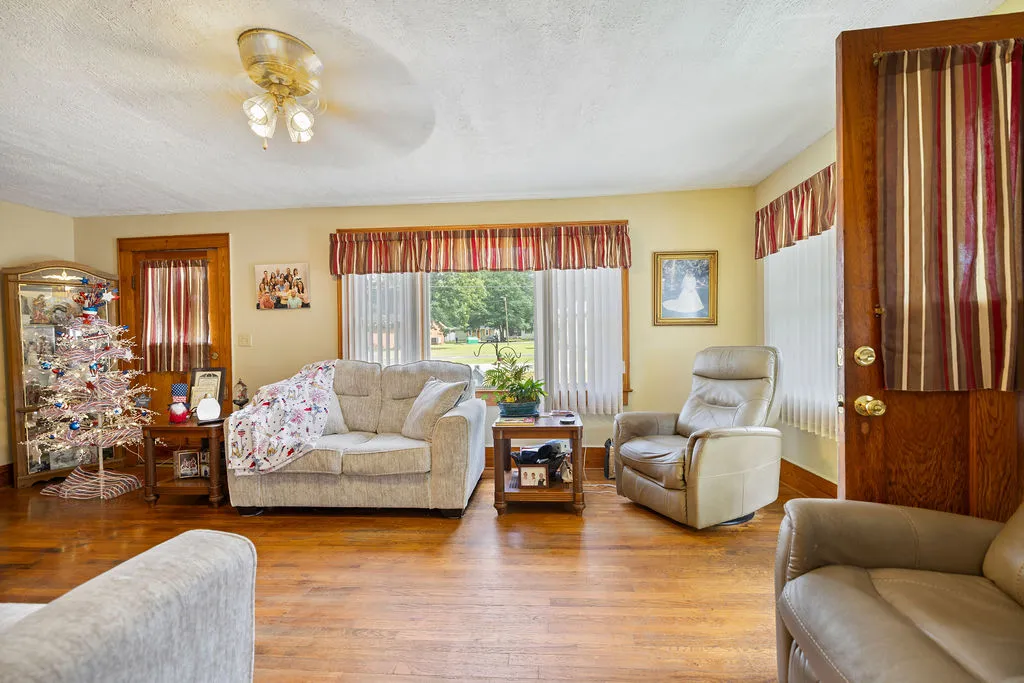 Property image 5 at 210 E Roosevelt Drive, Anderson, SC 29624