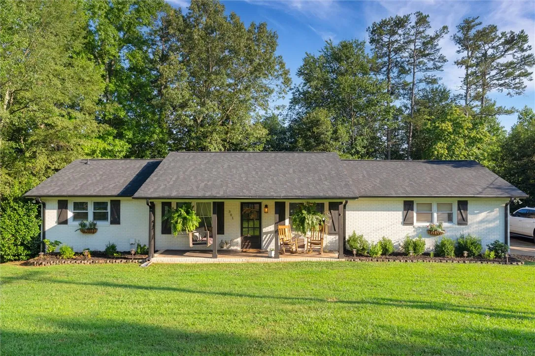 301 Ridgecrest Drive