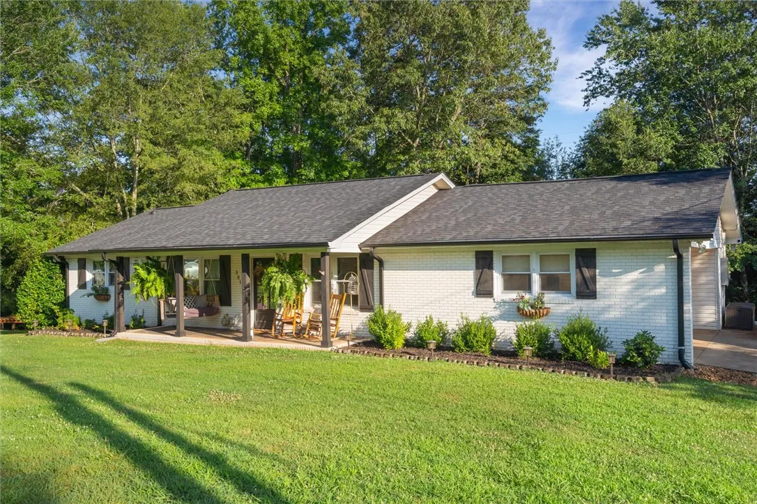 Property image 2 at 301 Ridgecrest Drive, Easley, SC 29640