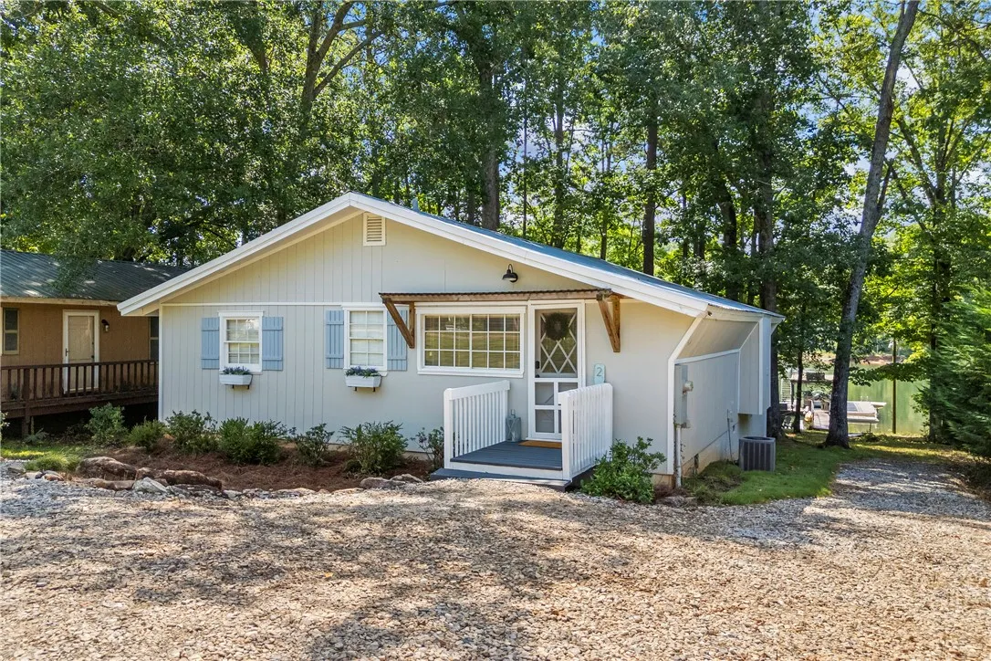 Property image 2 at 2 Nova Street, Martin, GA 30557