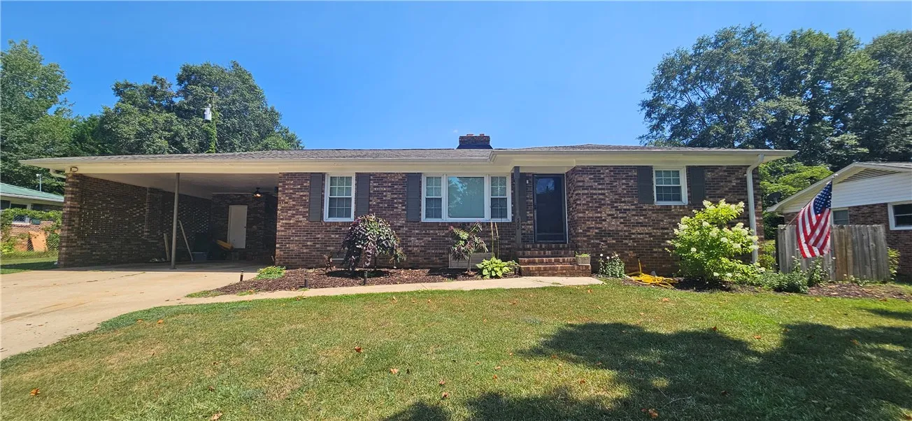 500 Sherwood Drive