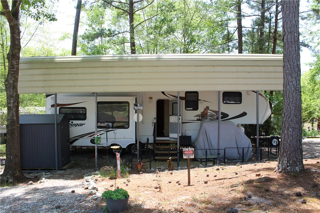 Property image 2 at 1114 Loch Lane, Westminster, SC 29693
