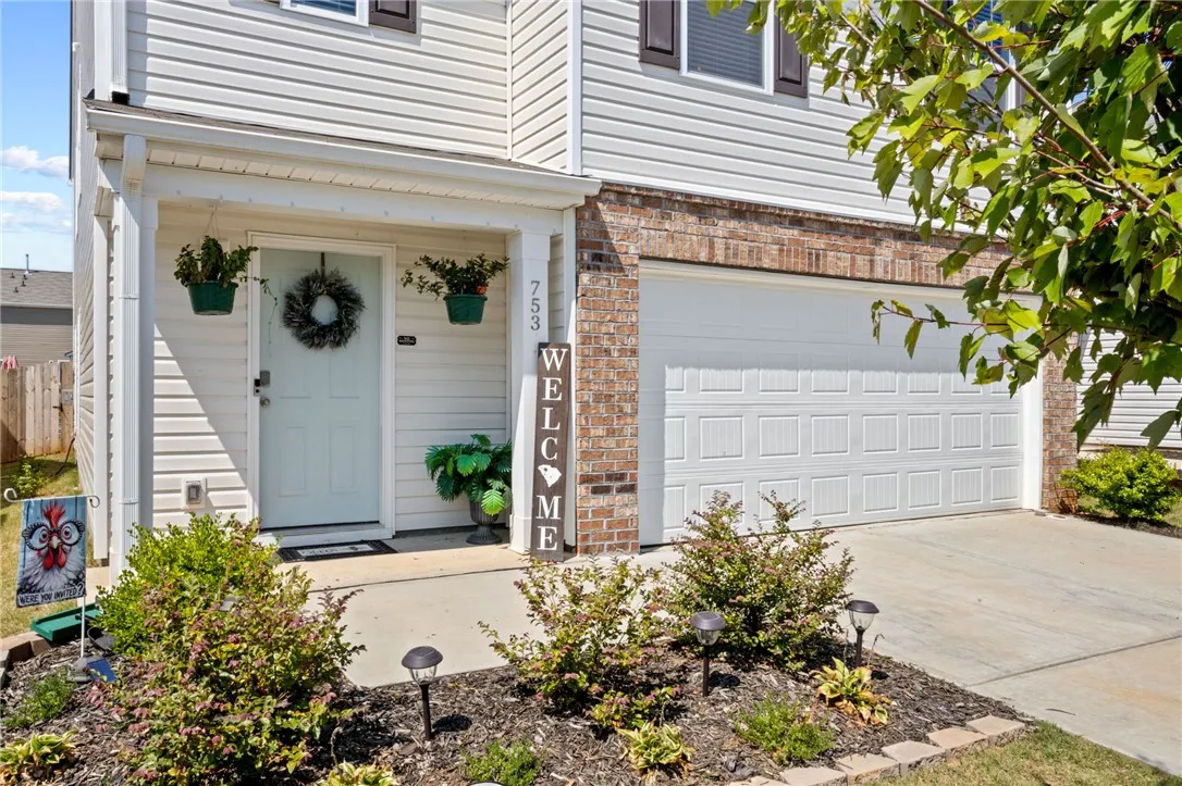 Property image 2 at 753 Ashwood Way, Easley, SC 29640