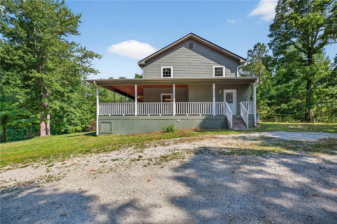 Property image 4 at 323 Indian Trail, Salem, SC 29676