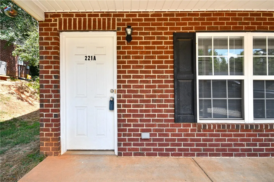 Property image 2 at 221 Springfield Circle, Easley, SC 29642