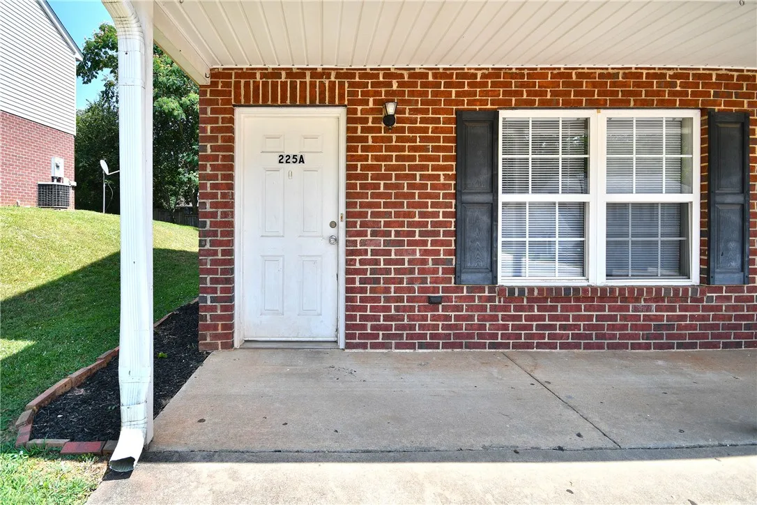 Property image 2 at 225 Springfield Circle, Easley, SC 29642