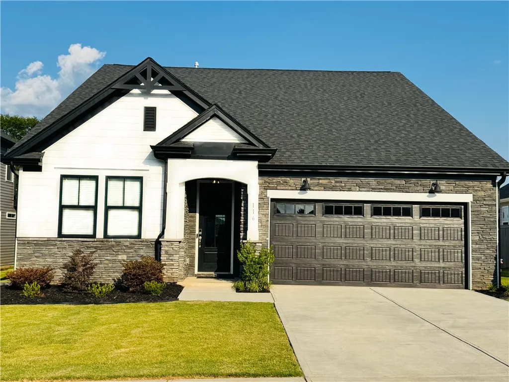 116 Laurel Oak Drive