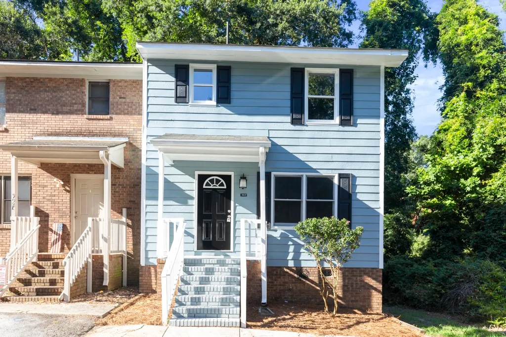 Property image 2 at 902f Creekside Drive, Clemson, SC 29631