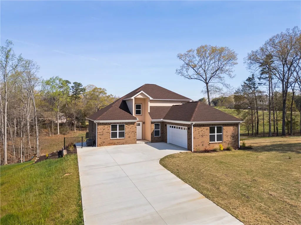 Property image 2 at 102 Topsail Drive, Anderson, SC 29625