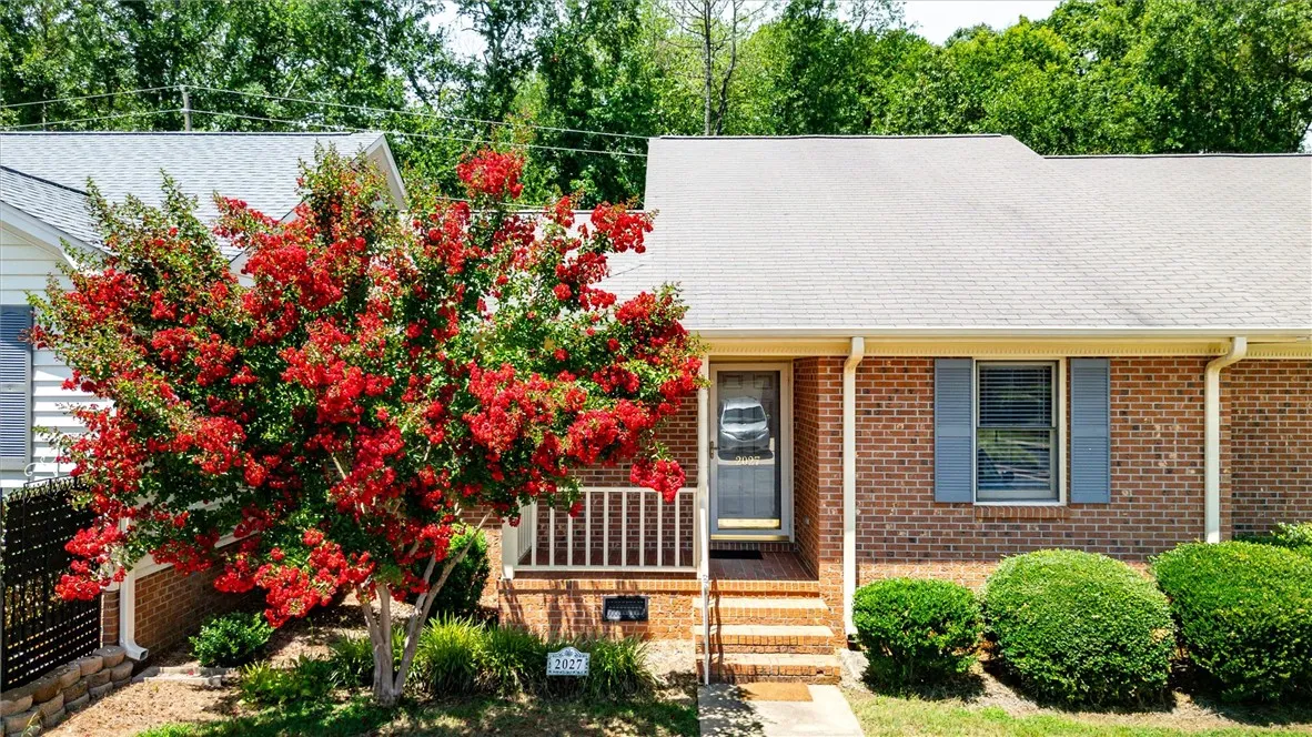 2027 Cardinal Park Drive