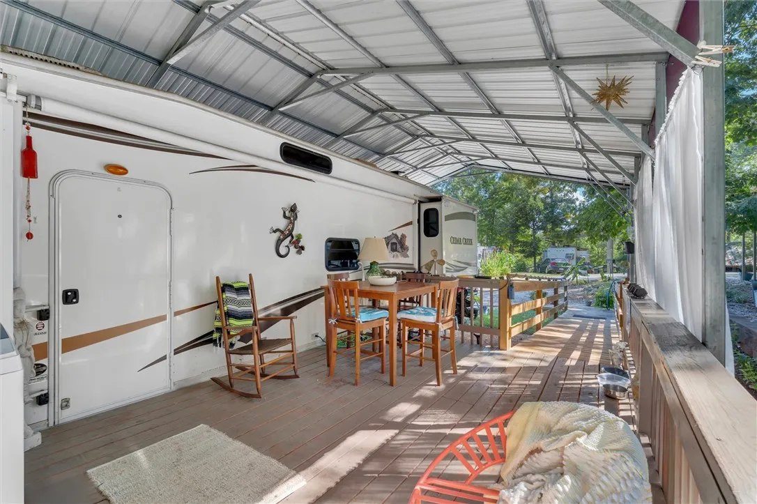 Property image 5 at 522 Loop Circle, Westminster, SC 29693
