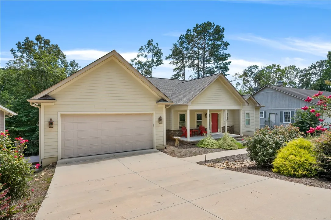 205 South Reach Lane