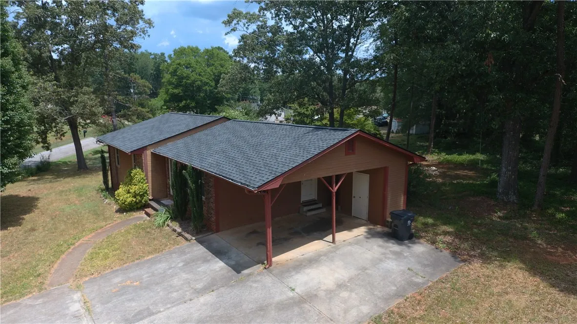 Property image 3 at 405 Keith Lane, Seneca, SC 29678