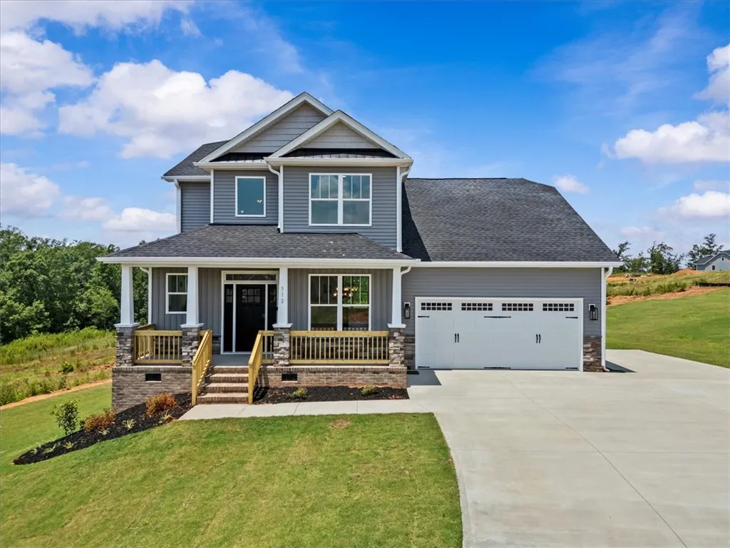 512 Broad Creek Court