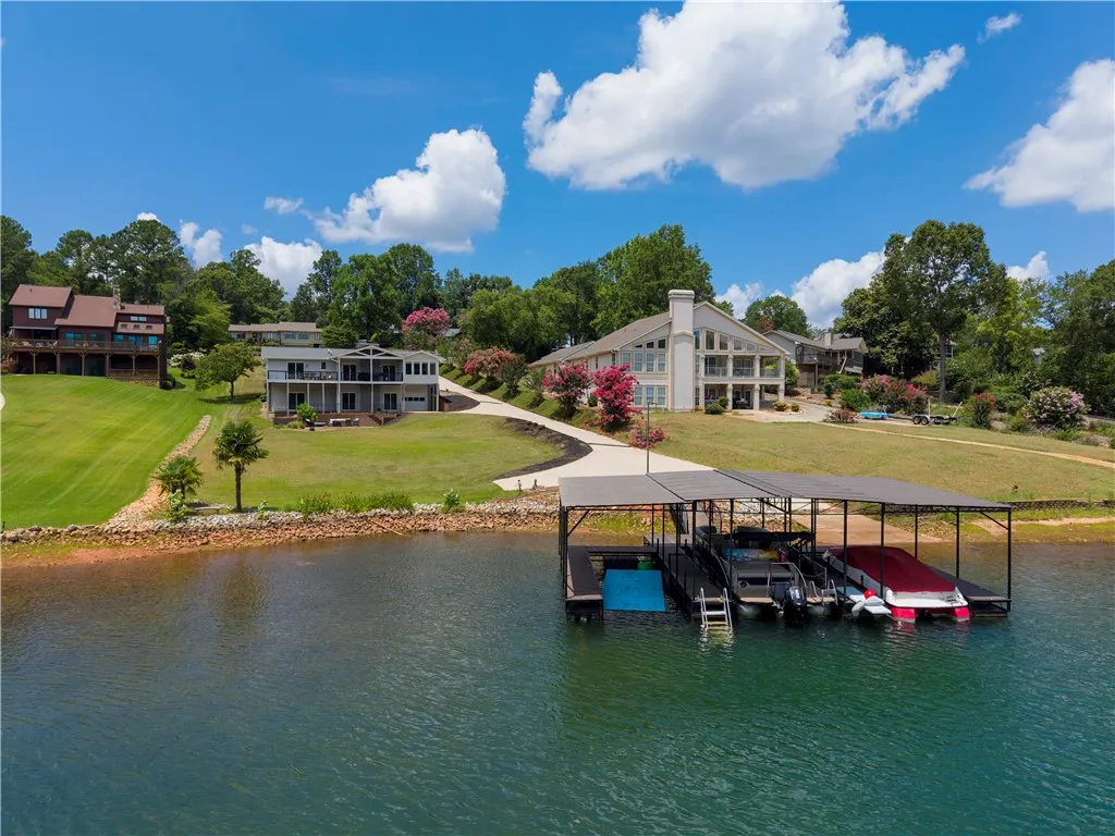 1626 Keowee Lakeshore Drive