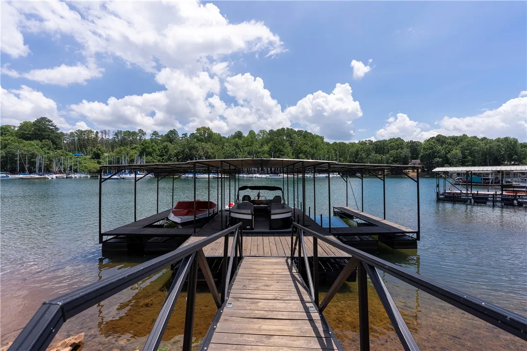 Property image 3 at 1626 Keowee Lakeshore Drive, Seneca, SC 29672
